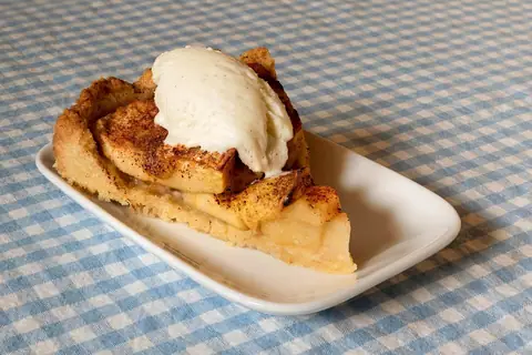 Vernon’s Crème Cakes photo 3